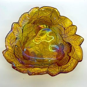 Vintage Indiana Glass bowl. Iridescent amber. Loganberry design.